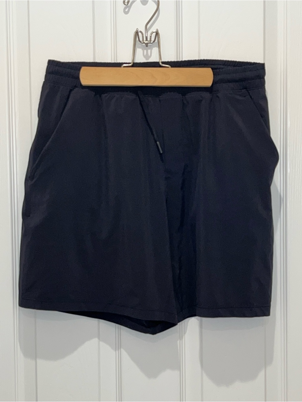 lululemon athletica Men's Black Performance Drawstring Shorts